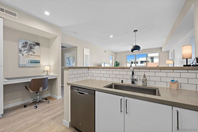 355 N Cleveland St 309, Oceanside, CA 92054