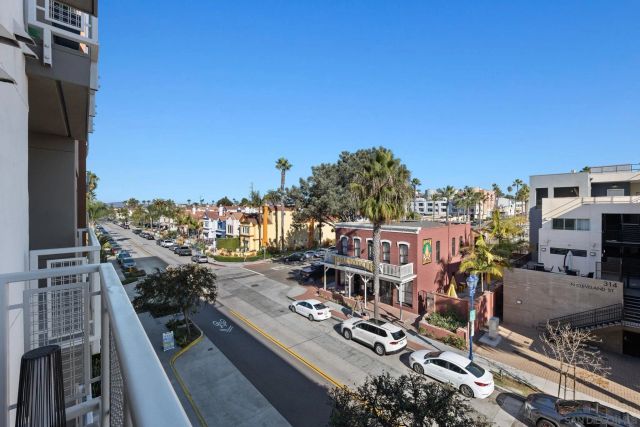 355 N Cleveland St 309, Oceanside, CA 92054
