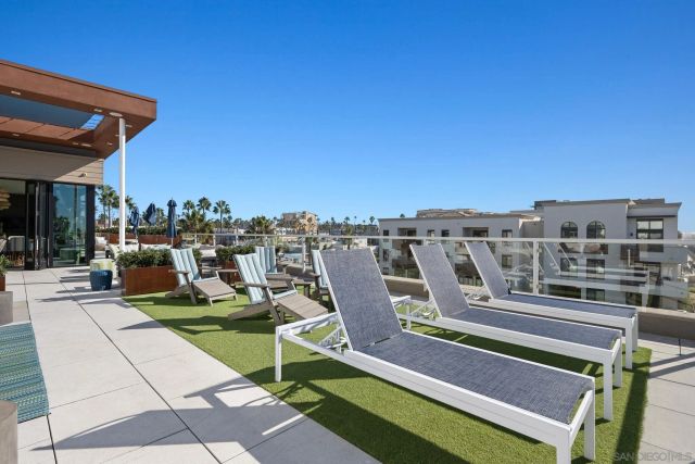 355 N Cleveland St 309, Oceanside, CA 92054