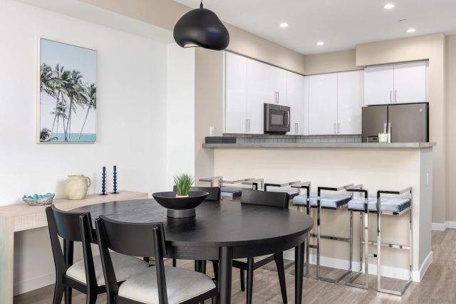 355 N Cleveland St 309, Oceanside, CA 92054