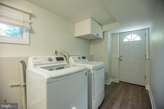 407 KINGSTON DR, Cherry Hill, NJ 08034