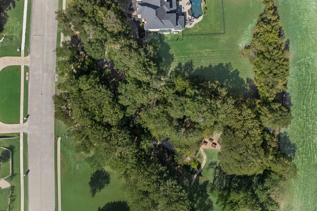 133 Falcon Point Drive, Heath, TX 75032