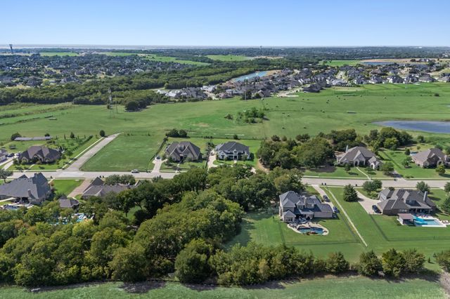 133 Falcon Point Drive, Heath, TX 75032