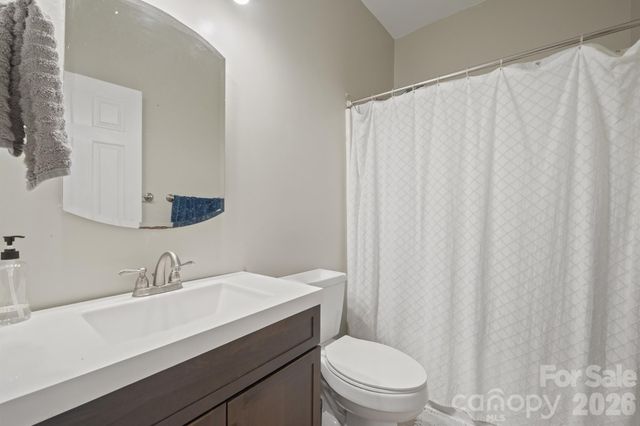 418 Summer Ridge Road, Stanley, NC 28164