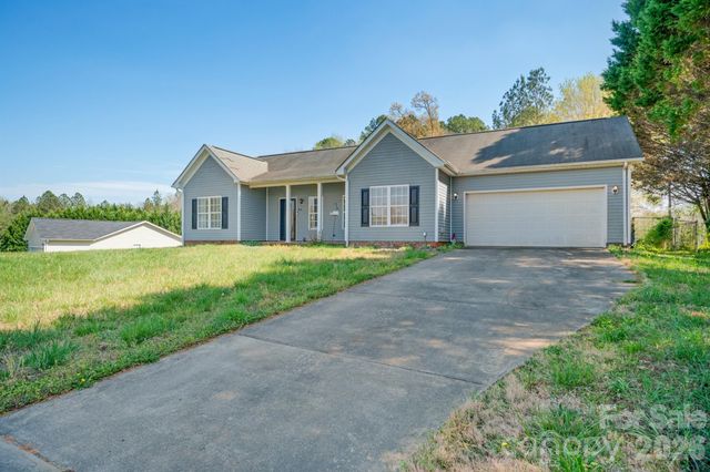 418 Summer Ridge Road, Stanley, NC 28164