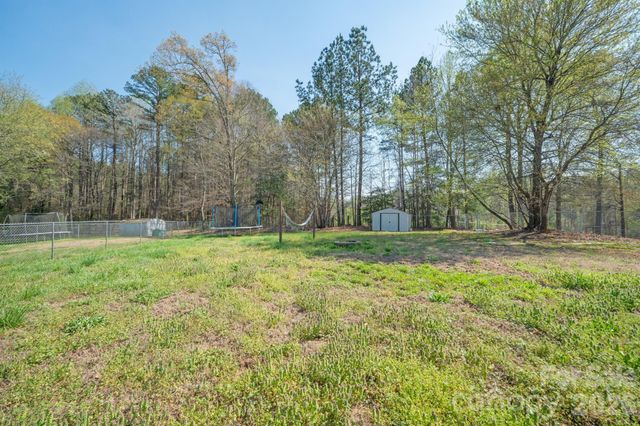 418 Summer Ridge Road, Stanley, NC 28164