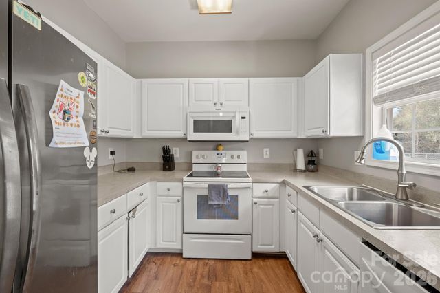 418 Summer Ridge Road, Stanley, NC 28164