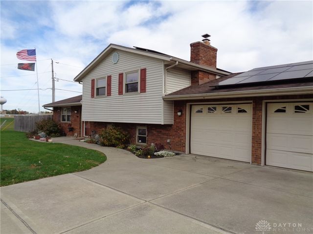 404 S Fuls Road, New Lebanon, OH 45345