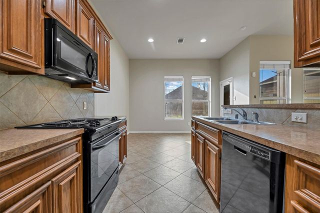 751 San Jacinto Circle, Baytown, TX 77521