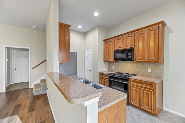 751 San Jacinto Circle, Baytown, TX 77521