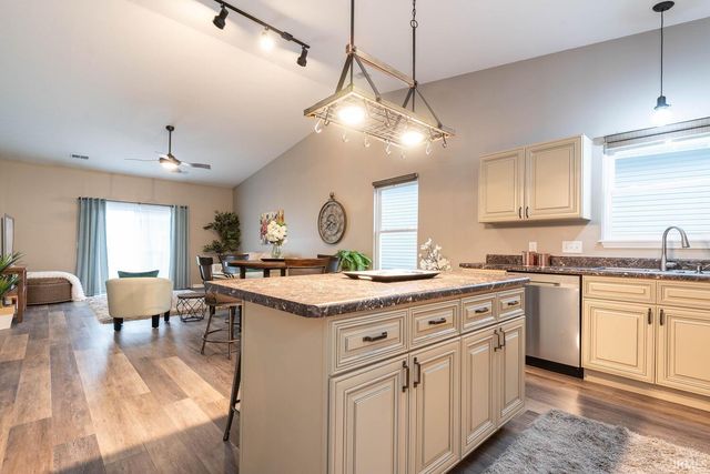 5760 W Daffodil Court, Bloomington, IN 47403