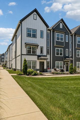 700 N DuPont Ave Apt 310, Madison, TN 37115