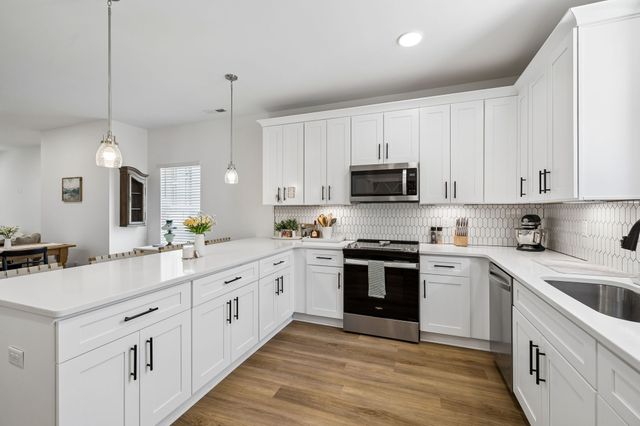 700 N DuPont Ave Apt 310, Madison, TN 37115