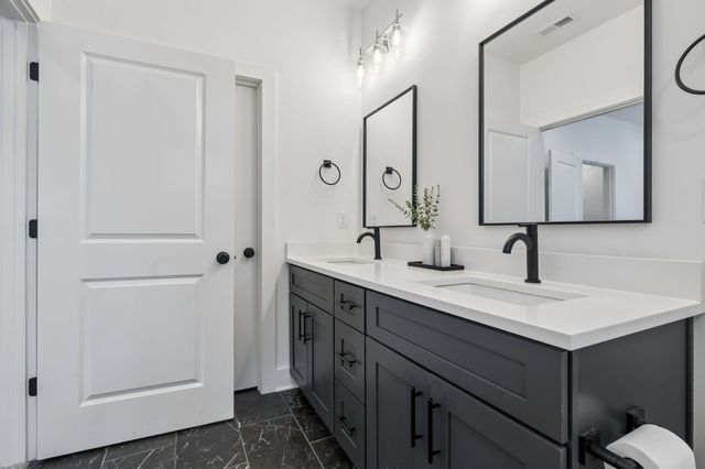 700 N DuPont Ave Apt 310, Madison, TN 37115