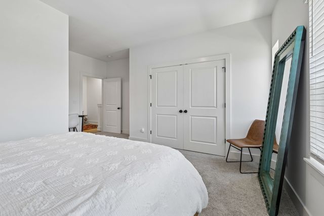 700 N DuPont Ave Apt 310, Madison, TN 37115