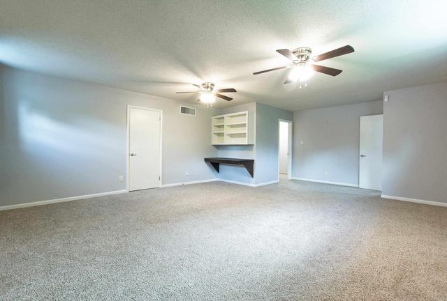 9308 W 6Th St, Little Rock, AR 72205