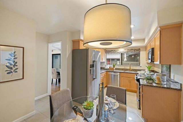 14355 Saratoga Avenue B, Saratoga, CA 95070