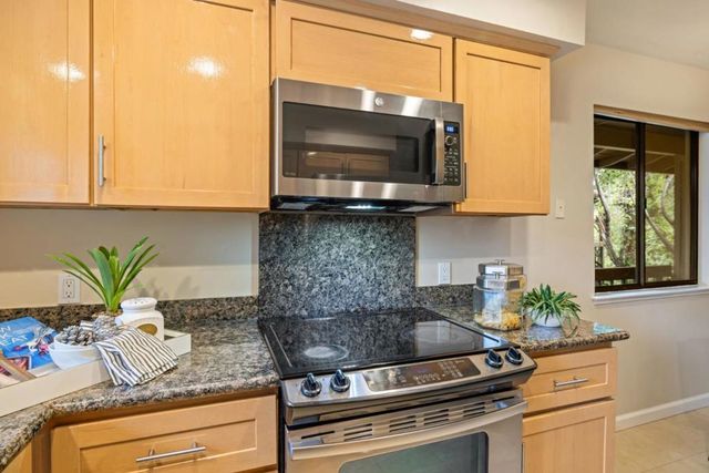 14355 Saratoga Avenue B, Saratoga, CA 95070