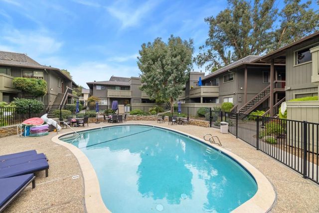 14355 Saratoga Avenue B, Saratoga, CA 95070