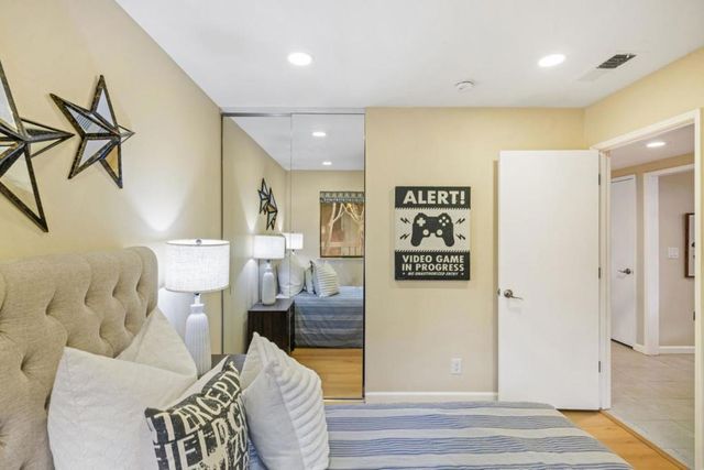 14355 Saratoga Avenue B, Saratoga, CA 95070