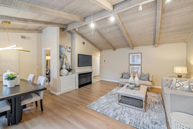 14355 Saratoga Avenue B, Saratoga, CA 95070