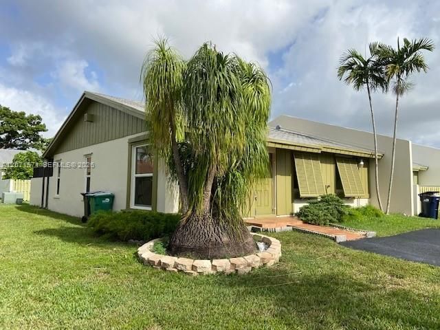 11942 SW 122nd Place ., Miami, FL 33186