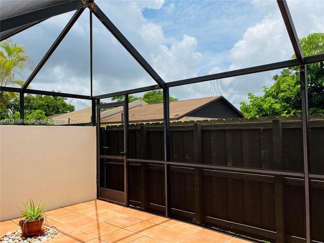 11942 SW 122nd Place ., Miami, FL 33186