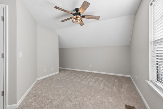 520 Freedom Ct, Murfreesboro, TN 37129