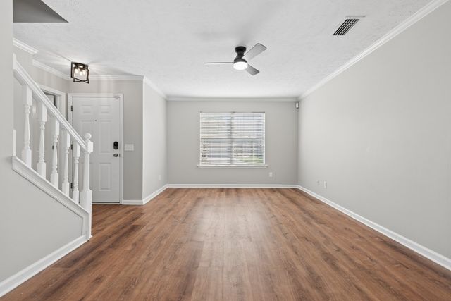 520 Freedom Ct, Murfreesboro, TN 37129