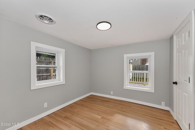 1379 Evergreen Avenue, Rotterdam, NY 12306
