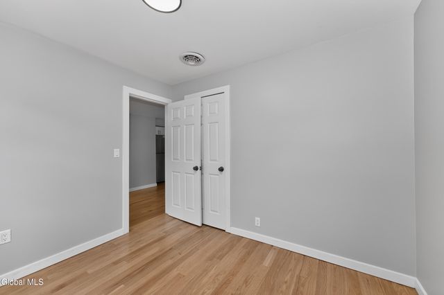 1379 Evergreen Avenue, Rotterdam, NY 12306