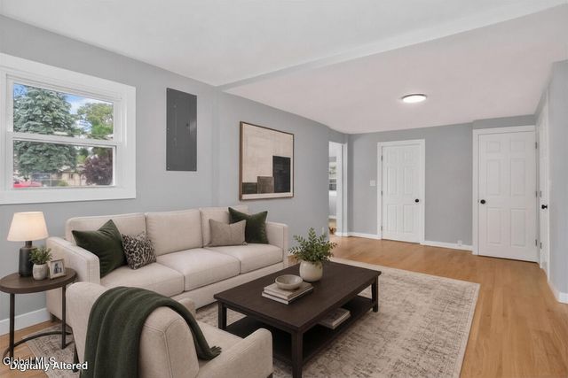 1379 Evergreen Avenue, Rotterdam, NY 12306