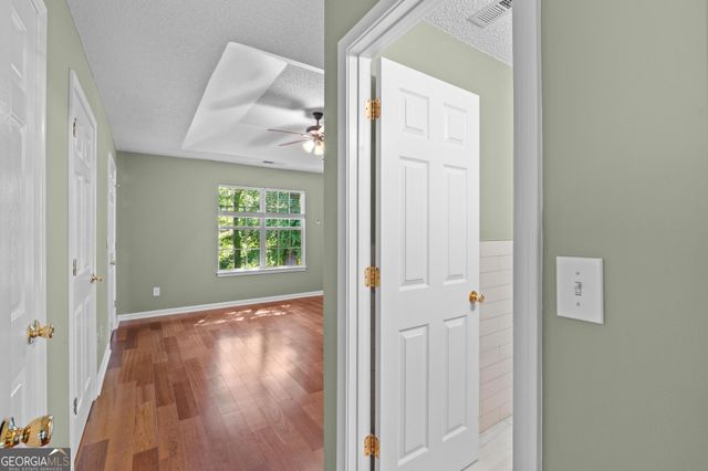 890 Highway 42 S B-6, Jackson, GA 30233