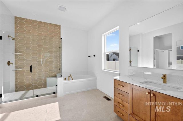 14879 Boatwatch Dr, Caldwell, ID 83607