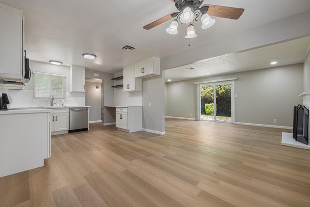 2653 Jasmine Ave, Stockton, CA 95207