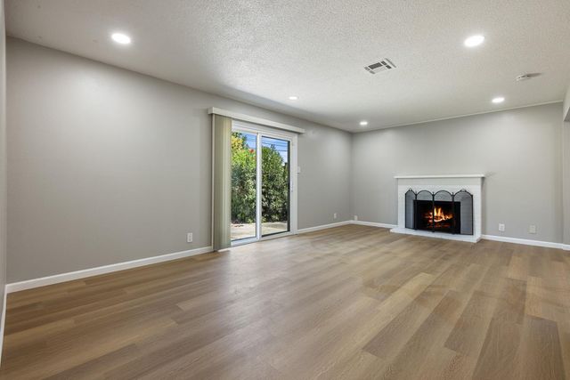 2653 Jasmine Ave, Stockton, CA 95207