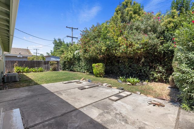 2653 Jasmine Ave, Stockton, CA 95207