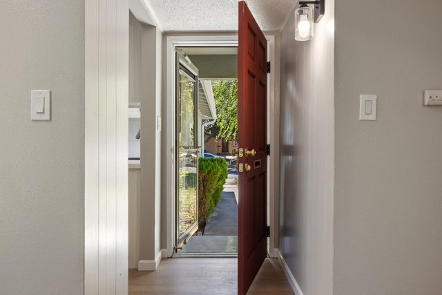 2653 Jasmine Ave, Stockton, CA 95207