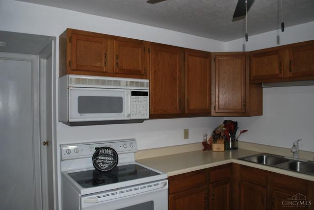 5761 Hanley Close, Miami Twp, OH 45150