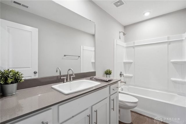 723 S High Street, Urbana, OH 43078