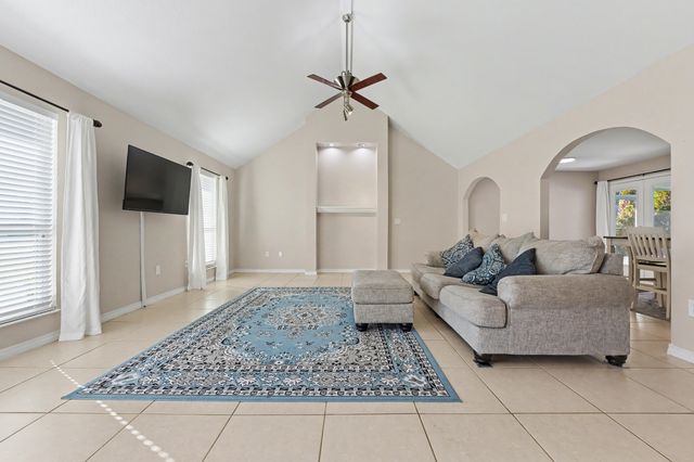 155 Long Pointe Drive, Mary Esther, FL 32569