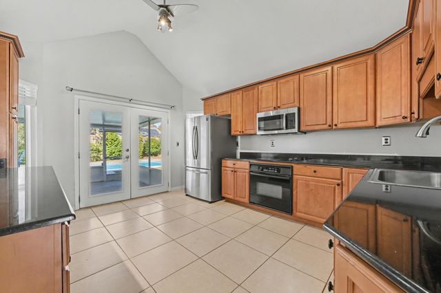 155 Long Pointe Drive, Mary Esther, FL 32569