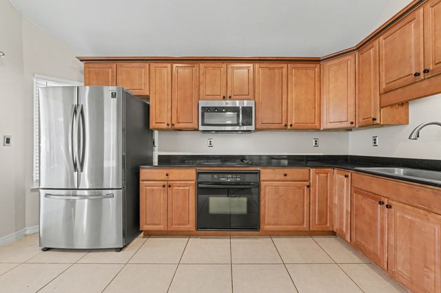 155 Long Pointe Drive, Mary Esther, FL 32569