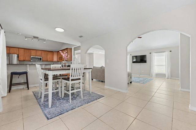 155 Long Pointe Drive, Mary Esther, FL 32569