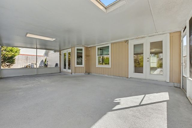 155 Long Pointe Drive, Mary Esther, FL 32569