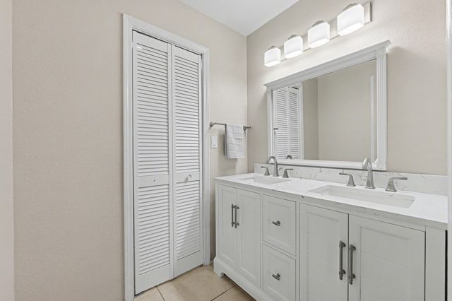 155 Long Pointe Drive, Mary Esther, FL 32569