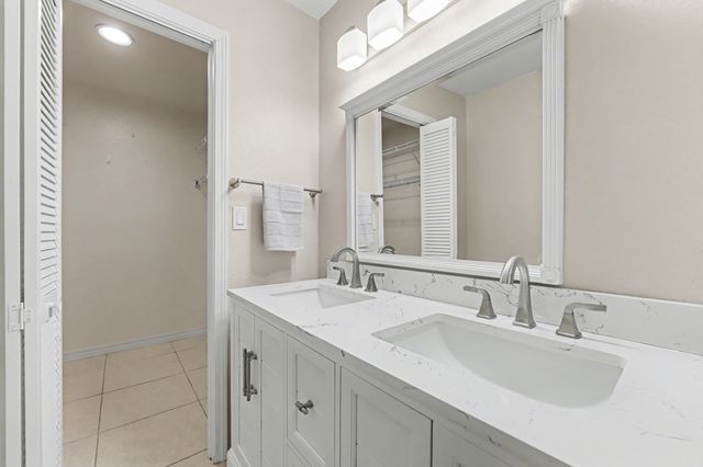 155 Long Pointe Drive, Mary Esther, FL 32569