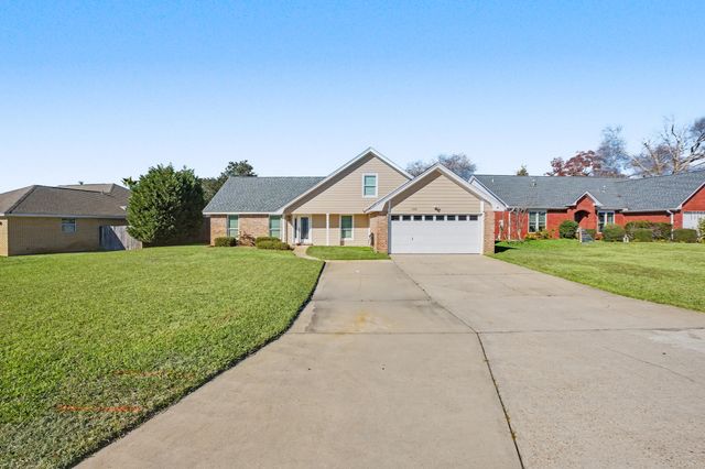 155 Long Pointe Drive, Mary Esther, FL 32569