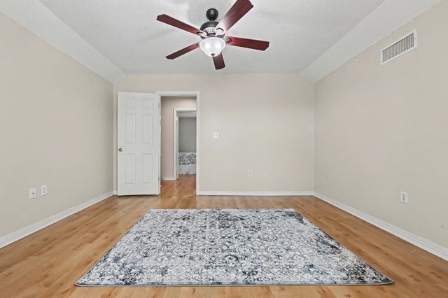 155 Long Pointe Drive, Mary Esther, FL 32569