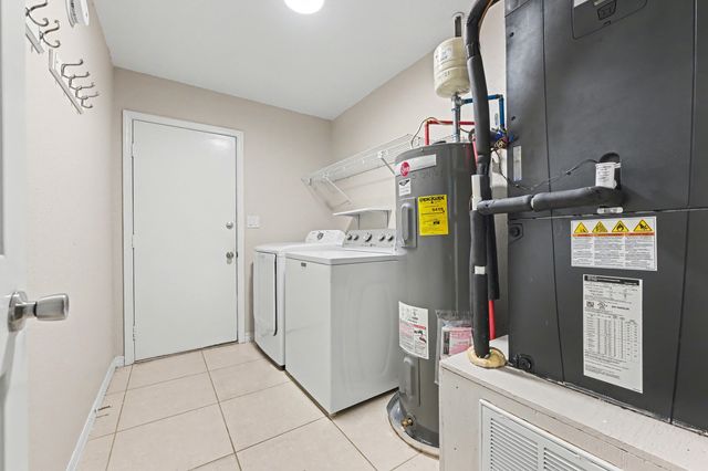 155 Long Pointe Drive, Mary Esther, FL 32569